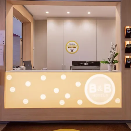 ホテル B&B Hotel Bayreuth 3*