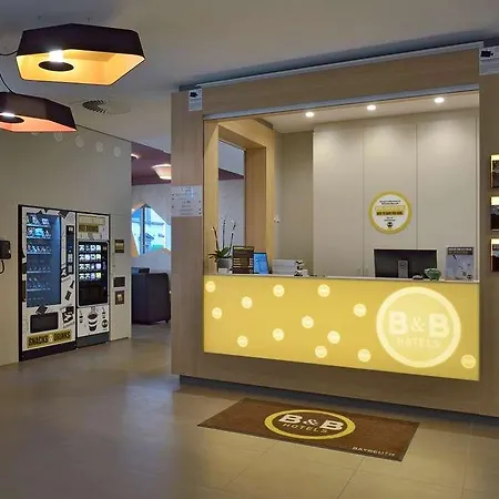 B&B Hotel Bayreuth فندق 3*