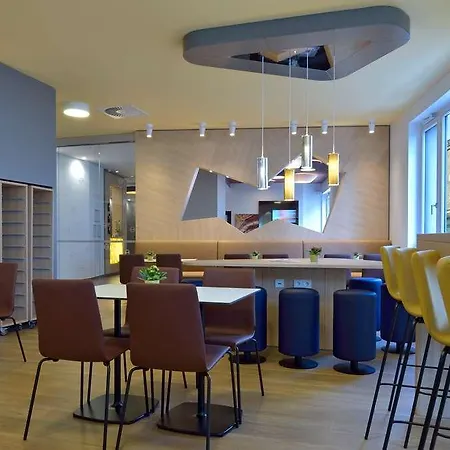 B&B Hotel Bayreuth فندق